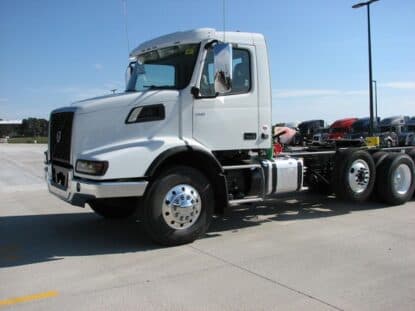 2026 VOLVO VHD84BT300 VSF1280 photo