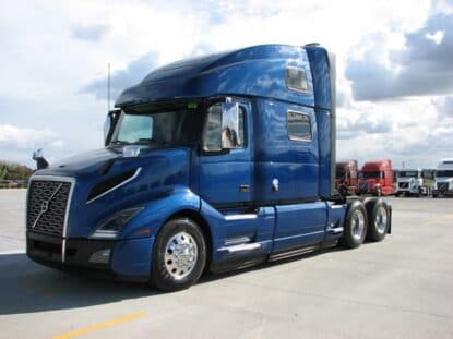 2023 VOLVO VNL64T860 UTSF1113 photo