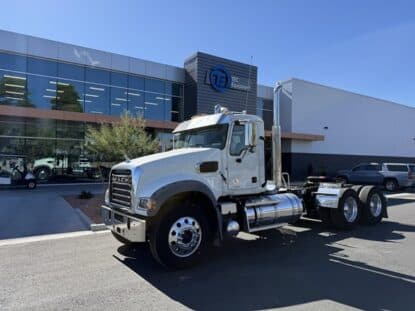 2025 MACK GRANITE 64FT MR1996 photo
