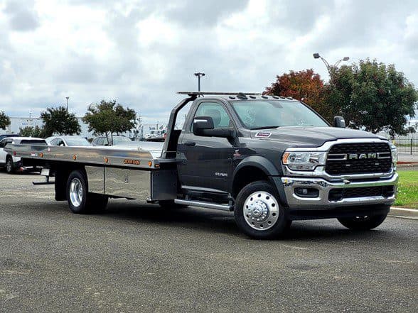 Photo of 2024 RAM 5500 SLT JN5520