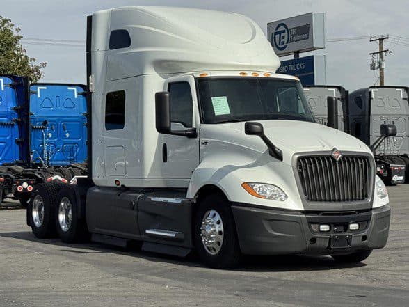 Photo of 2020 INTERNATIONAL LT UC5515