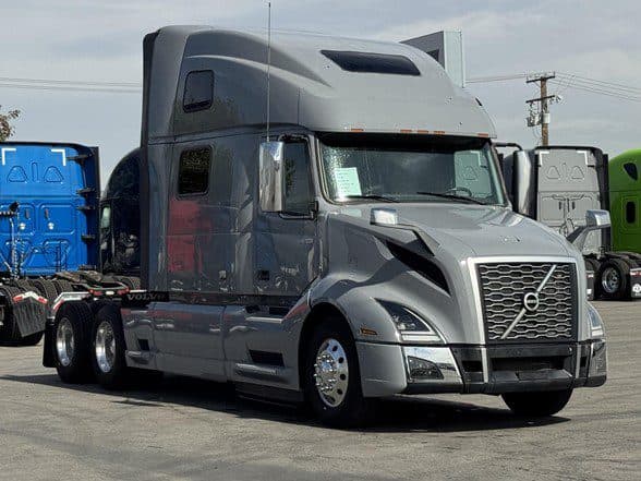 Photo of 2022 VOLVO VNL64T860 UC5581