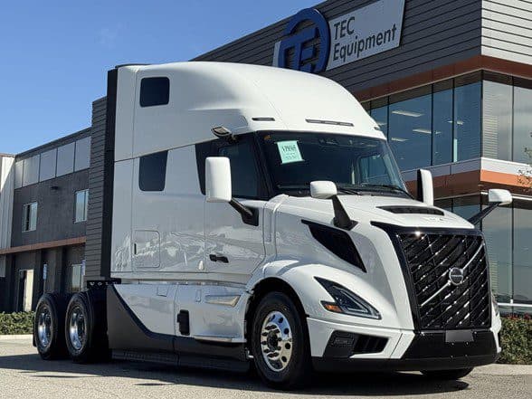 Photo of 2025 VOLVO VNL64T860 VP8565