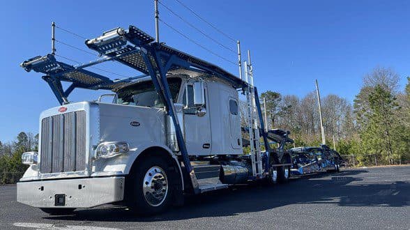 Photo of 2025 PETERBILT 589 ATN3140