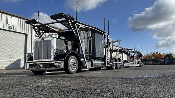Photo of 2021 PETERBILT 389 ATU545