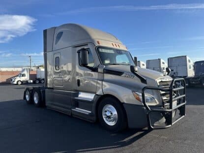 2022 FREIGHTLINER CASCADIA 126 UP11154C photo