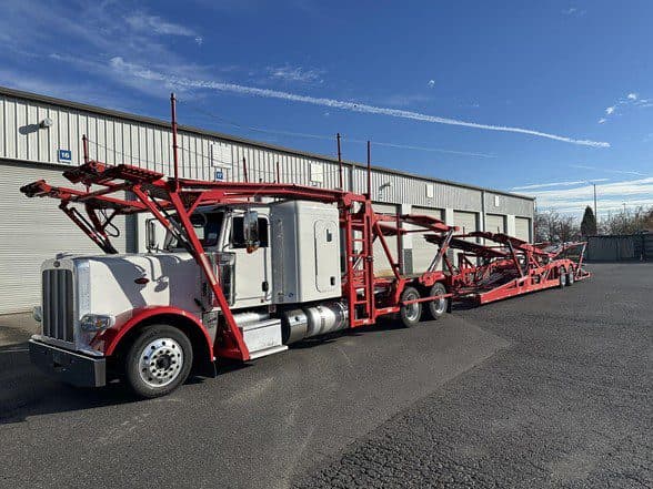 Photo of 2019 PETERBILT 389 ATU543
