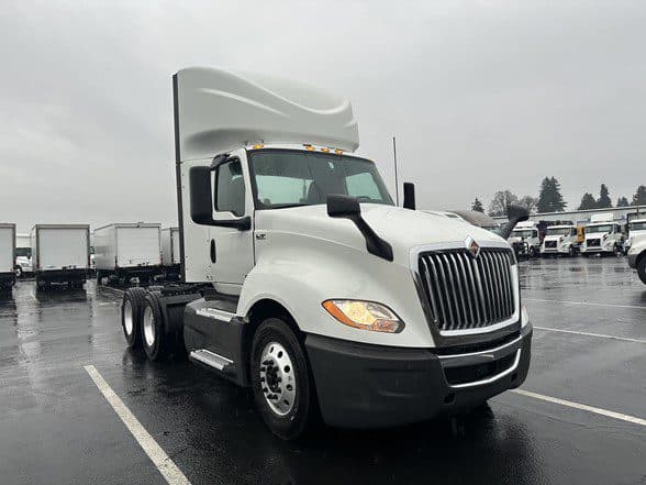 Photo of 2021 INTERNATIONAL LT UP11152