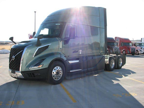 Photo of 2025 VOLVO VNL64T840 VSF1700