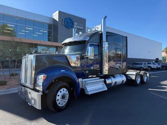 Photo of 2022 KENWORTH W990 UV1090