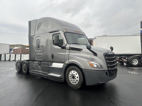 Photo of 2021 FREIGHTLINER CASCADIA 126 UP11094