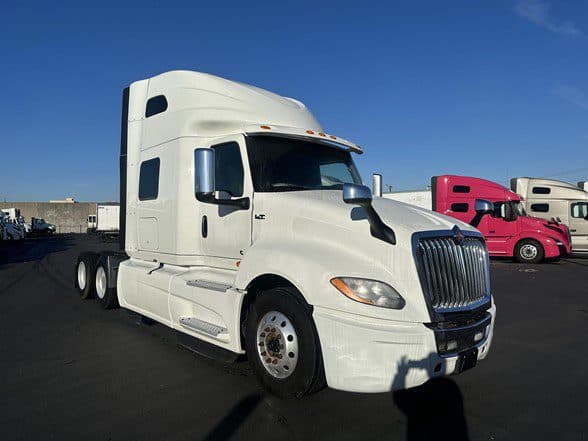 Photo of 2022 INTERNATIONAL LT UP11146