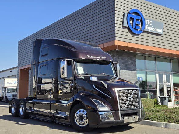 Photo of 2021 VOLVO VNL64T860 UC5656
