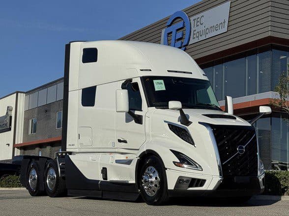 Photo of 2025 VOLVO VNL64T860 VP8406