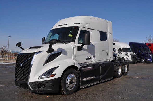 Photo of 2025 VOLVO VNL64T640 VMH1447