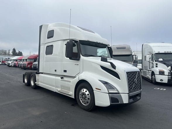 Photo of 2023 VOLVO VNL64T860 UP11121