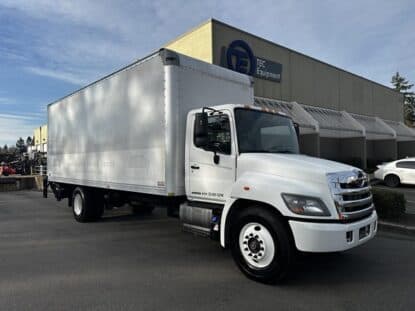 2018 HINO 268A US4019L photo