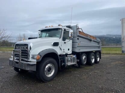 2026 MACK GRANITE 84FR photo