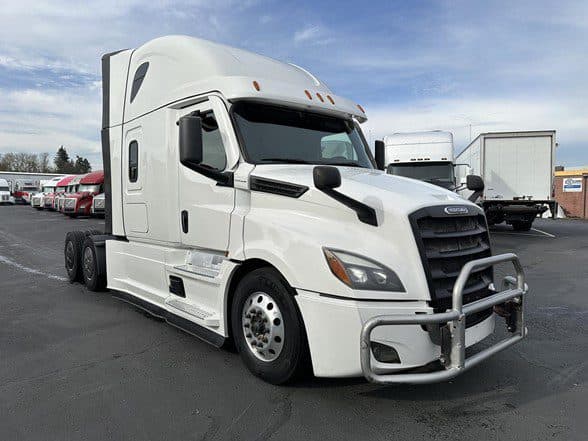 Photo of 2023 FREIGHTLINER CASCADIA 126 UP11183