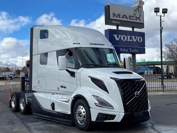 Photo of 2026 VOLVO VNL64T860