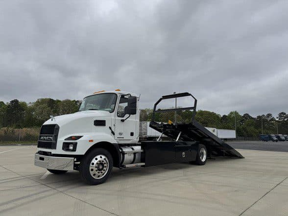Photo of 2024 MACK MD6 MMX2220
