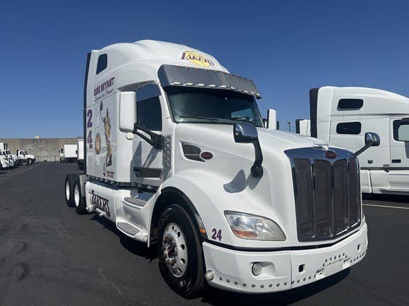 Photo of 2020 PETERBILT 579 UP11247