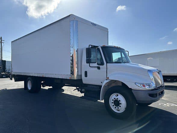 Photo of 2019 INTERNATIONAL DURASTAR 4300 UP11260