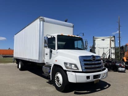 2020 HINO 268 UD3445L