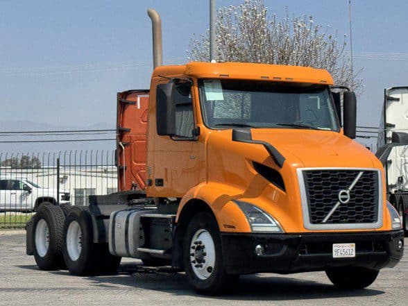Photo of 2019 VOLVO VNR64T300 UC5479L