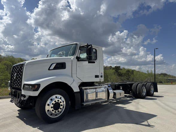 Photo of 2026 VOLVO VAH64300 ATN3480