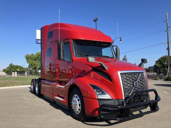Photo of 2022 VOLVO VNL64T760 UD3458