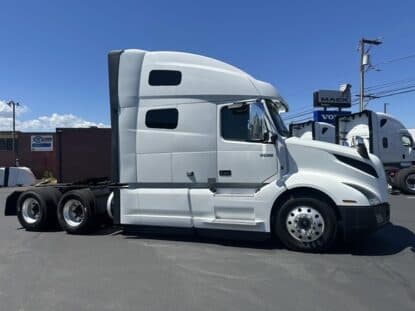 2022 VOLVO VNL64T760 UTP1245 photo