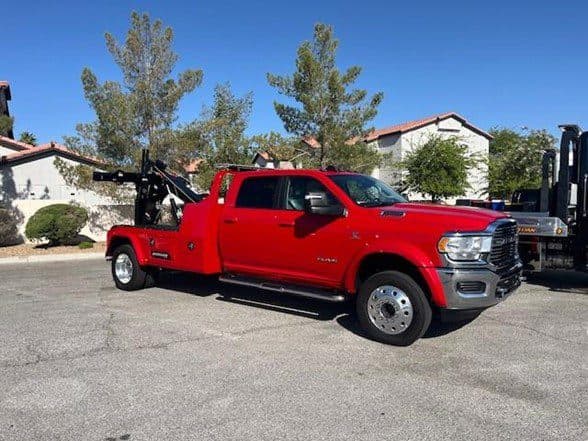 Photo of 2024 RAM 5500 LARAMIE JN5682