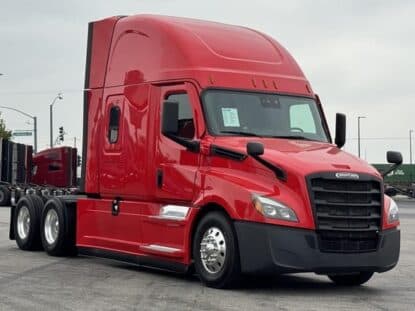 2023 FREIGHTLINER CASCADIA 126 UC5695 photo