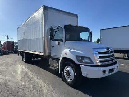 2020 HINO 268A UP11353L photo