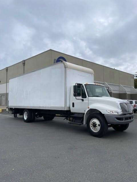 Photo of 2019 INTERNATIONAL DURASTAR 4300 UP10539