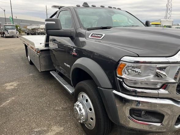 Photo of 2024 RAM 5500 SLT JN5535