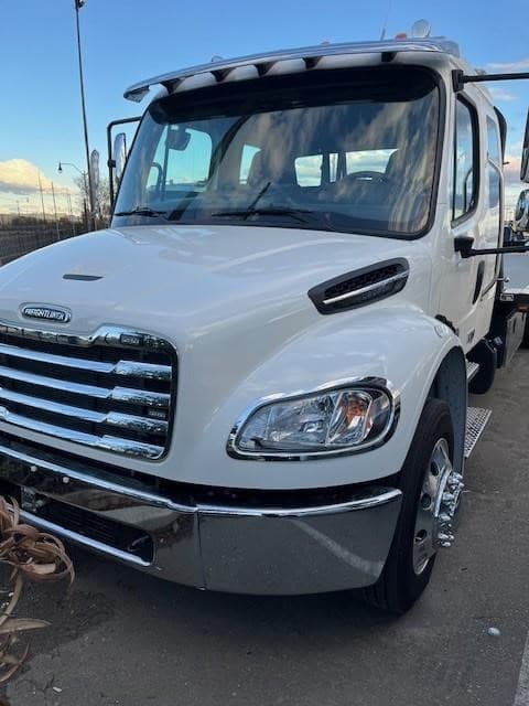 Photo of 2025 FREIGHTLINER BUSINESS CLASS M2 106 JN5701
