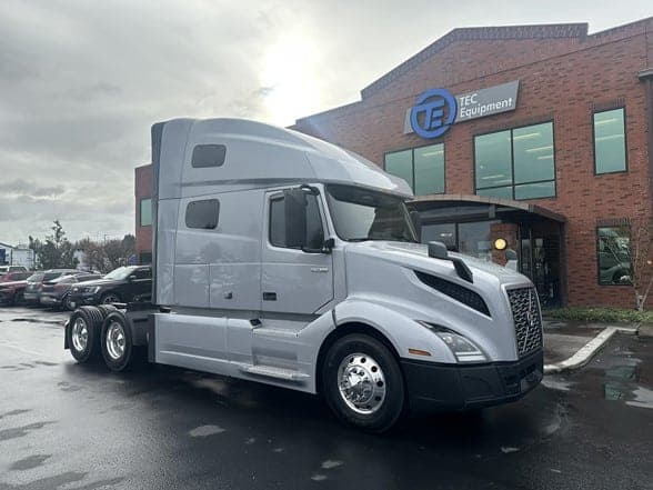 Photo of 2020 VOLVO VNL64T760 UP10982