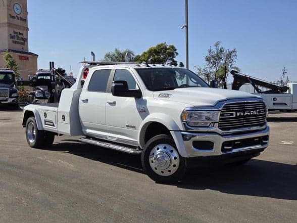 Photo of 2024 RAM 5500 LARAMIE JN5680