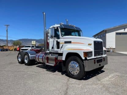 2019 MACK PINNACLE 64T KM003812 photo