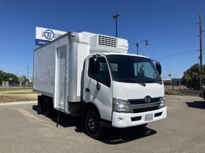 2019 HINO 195 UD3466L photo