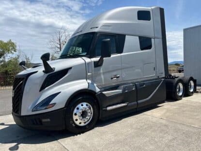 2027 VOLVO VNL64T860 VM1656 photo