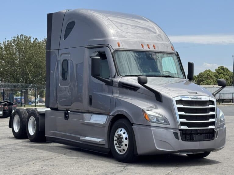 Photo of 2022 FREIGHTLINER CASCADIA 126 UC5714