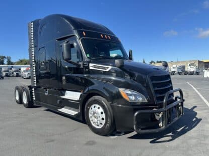 2019 FREIGHTLINER CASCADIA 126 UP11434 photo