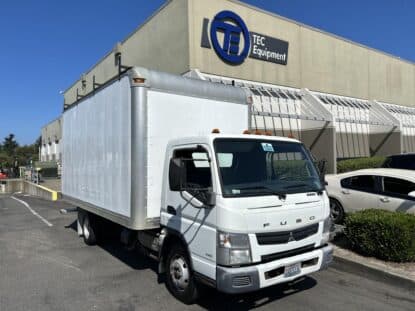 2013 MITSUBISHI FUSO FEC72S US4065 photo