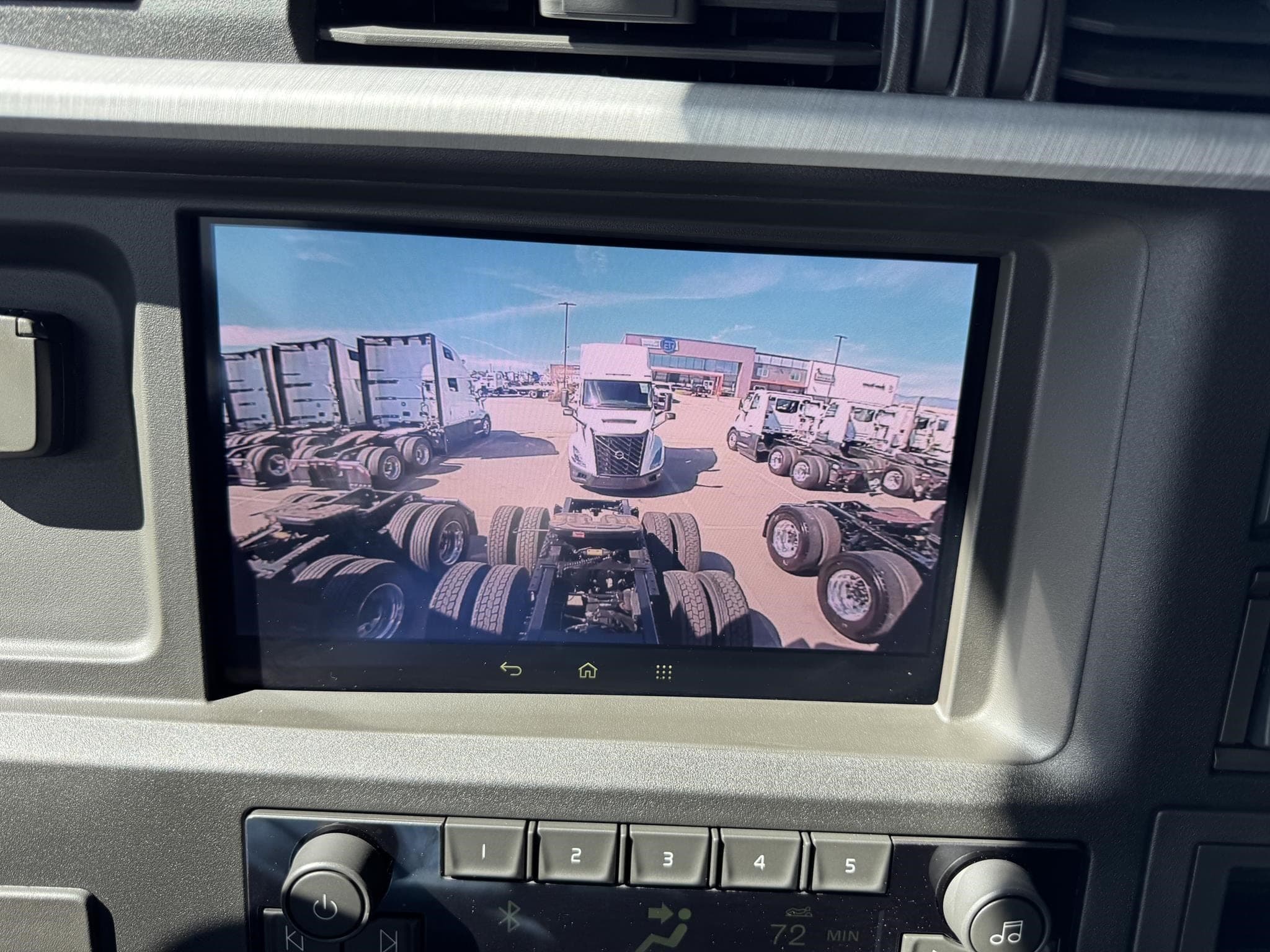 Image 20 thumbnail