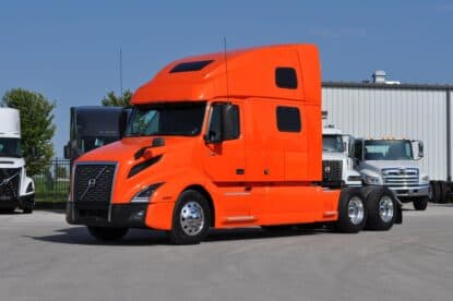 2023 VOLVO VNL64T860 UMH1113 photo