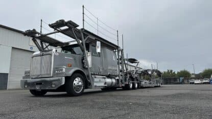 2023 WESTERN STAR 4900FA ATU562C photo