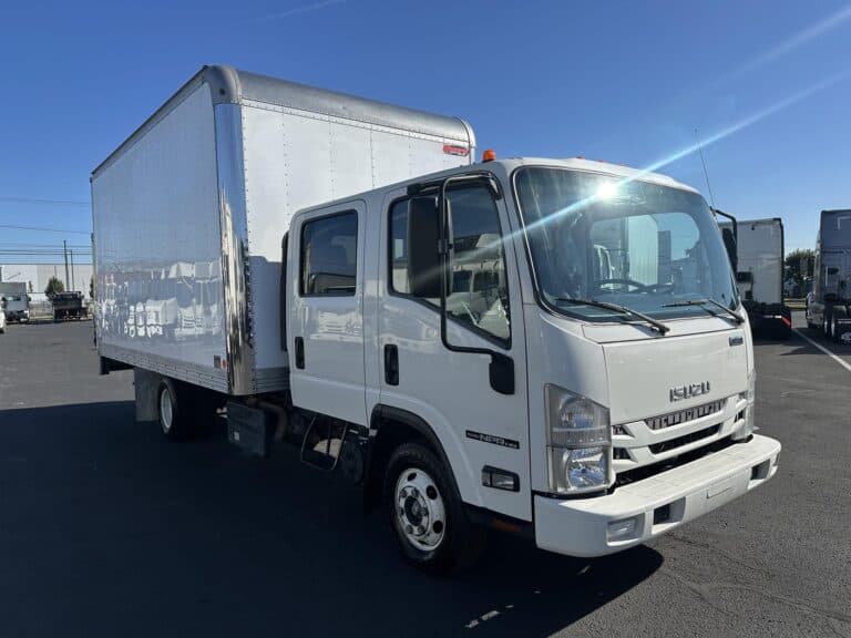2019 ISUZU NPR HD UP11471 photo